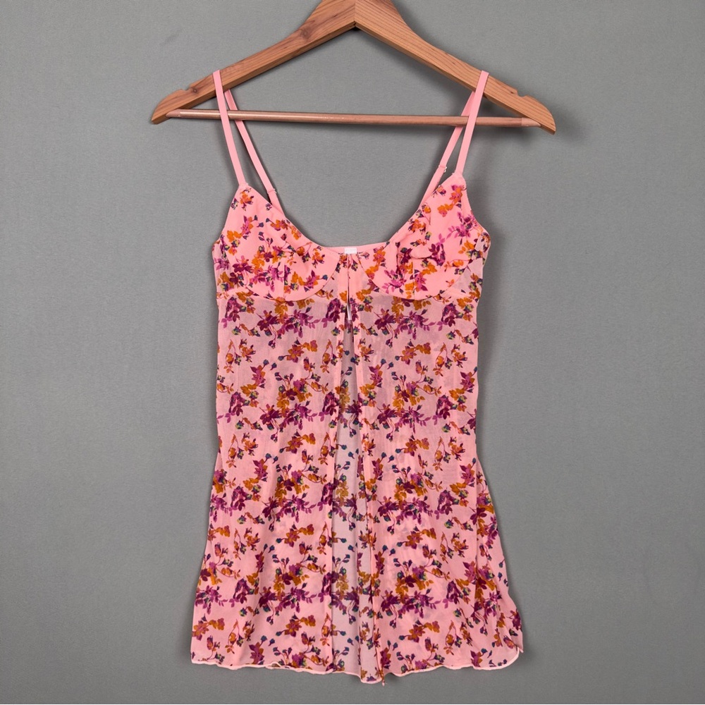 Urban Outfitters Carly "Girl Crush" Longline Flyaway Cami – NWT
